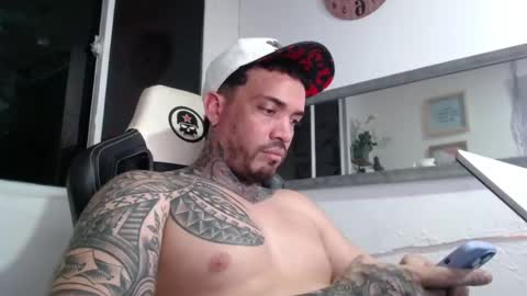 angellatino0 online show from March 10, 2025, 2:39 am