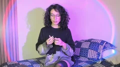 Angellike online show from May 6, 2026, 9:03 am