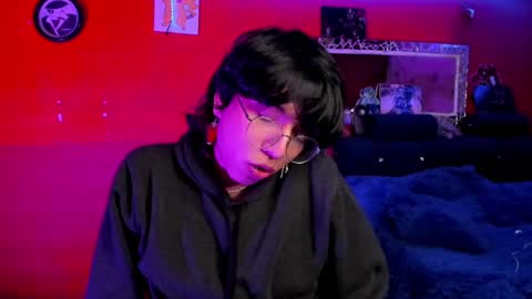 Angel  online show from December 18, 2024, 1:26 am