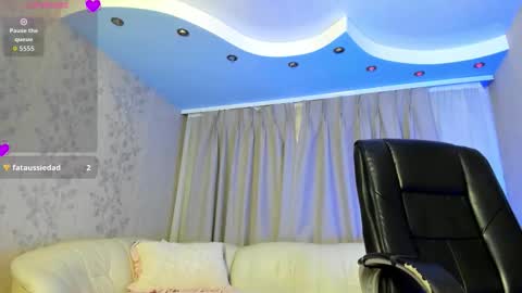 Angelli online show from November 28, 2025, 6:49 am