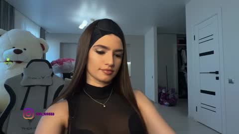 angelmi171 online show from October 18, 2025, 1:23 pm