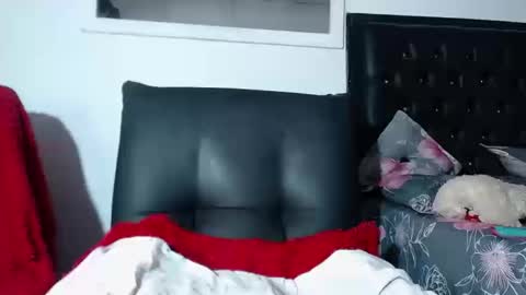 Snapshot of angelo_cox chatting on October 18, 2025, 5:35 pm angelo online show from October 18, 2025, 5:35 pm