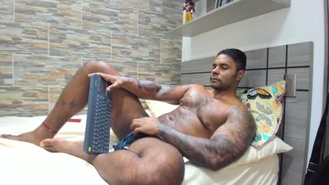 angelo_evans33 online show from January 9, 2025, 4:19 am