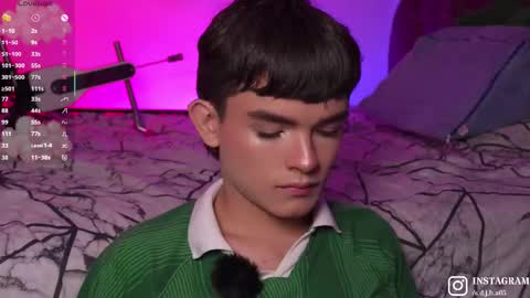 Snapshot of angelocute_ chatting on October 19, 2025, 5:41 am Angelo I work from home this is my room online show from October 19, 2025, 5:41 am