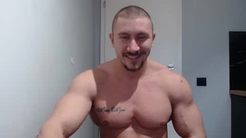  ------- SEX SHOW WITH GUYS AND GIRLS  MUSCLE SHOW online show from December 2, 2024, 11:56 am