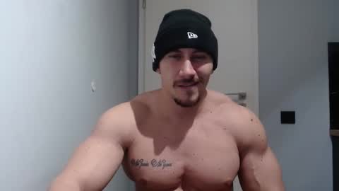 ------- SEX SHOW WITH GUYS AND GIRLS  MUSCLE SHOW online show from February 1, 2025, 7:44 pm