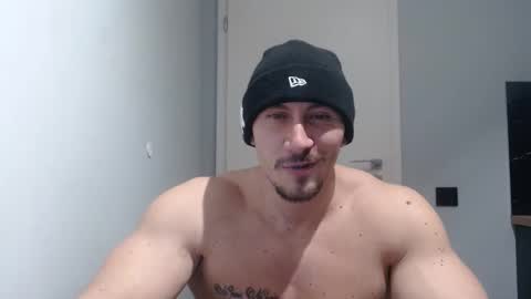  ------- SEX SHOW WITH GUYS AND GIRLS  MUSCLE SHOW online show from February 3, 2025, 6:39 pm