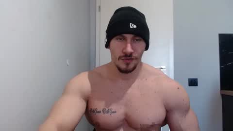  ------- SEX SHOW WITH GUYS AND GIRLS  MUSCLE SHOW online show from February 12, 2025, 11:18 am