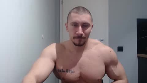  ------- SEX SHOW WITH GUYS AND GIRLS  MUSCLE SHOW online show from February 27, 2025, 9:54 am