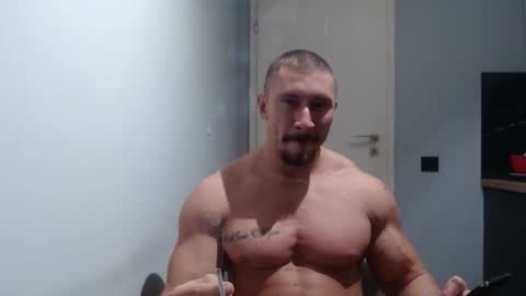 ------- SEX SHOW WITH GUYS AND GIRLS  MUSCLE SHOW online show from October 15, 2025, 5:24 pm