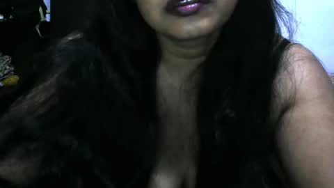angelpriya555 online show from December 3, 2024, 6:17 pm