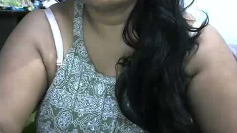 angelpriya555 online show from October 12, 2025, 4:50 pm