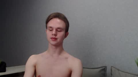 Snapshot of angelraaay chatting on January 18, 2025, 12:36 pm Angel online show from January 18, 2025, 12:36 pm