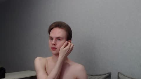 Snapshot of angelraaay chatting on January 19, 2025, 12:17 pm Angel online show from January 19, 2025, 12:17 pm