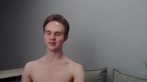 Snapshot of angelraaay chatting on January 23, 2025, 3:22 pm Angel online show from January 23, 2025, 3:22 pm