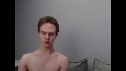 Snapshot of angelraaay chatting on February 1, 2025, 11:43 am Angel online show from February 1, 2025, 11:43 am