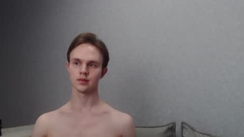 Snapshot of angelraaay chatting on February 3, 2025, 3:27 pm Angel online show from February 3, 2025, 3:27 pm