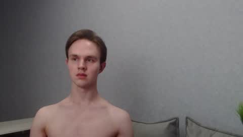 Snapshot of angelraaay chatting on February 5, 2025, 3:20 pm Angel online show from February 5, 2025, 3:20 pm