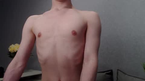 Snapshot of angelraaay chatting on February 15, 2025, 5:50 pm Angel online show from February 15, 2025, 5:50 pm