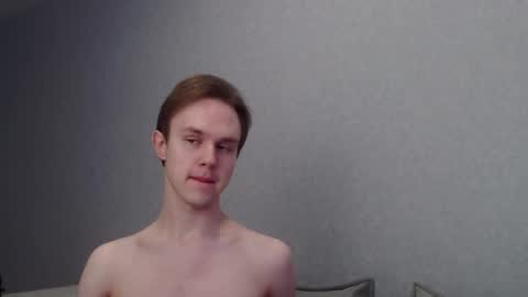 Snapshot of angelraaay chatting on February 20, 2025, 8:39 am Angel online show from February 20, 2025, 8:39 am