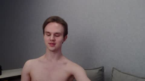 Snapshot of angelraaay chatting on February 20, 2025, 11:42 am Angel online show from February 20, 2025, 11:42 am