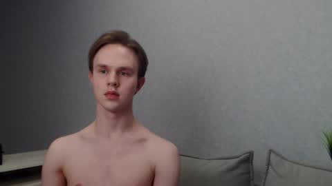 Snapshot of angelraaay chatting on February 22, 2025, 3:47 pm Angel online show from February 22, 2025, 3:47 pm