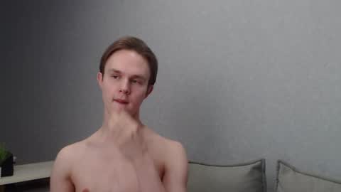 Snapshot of angelraaay chatting on February 23, 2025, 9:26 pm Angel online show from February 23, 2025, 9:26 pm