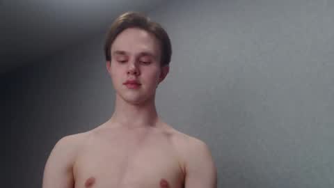 Snapshot of angelraaay chatting on March 1, 2025, 6:43 pm Angel online show from March 1, 2025, 6:43 pm