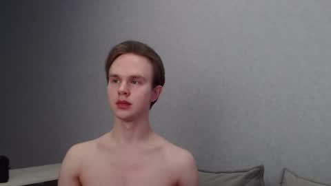 Snapshot of angelraaay chatting on March 2, 2025, 9:10 am Angel online show from March 2, 2025, 9:10 am