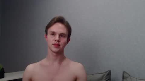 Snapshot of angelraaay chatting on March 9, 2025, 6:21 pm Angel online show from March 9, 2025, 6:21 pm