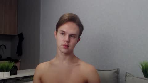 Snapshot of angelraaay chatting on November 2, 2025, 8:28 am Angel online show from November 2, 2025, 8:28 am