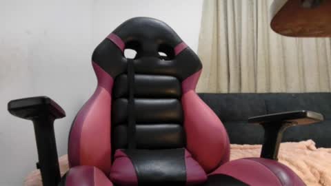 ivanna online show from May 18, 2026, 2:07 am