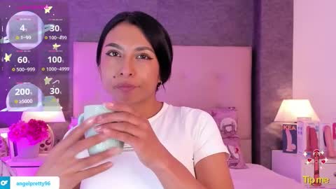 Angela online show from December 14, 2025, 2:22 pm