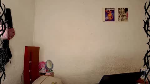   online show from December 5, 2024, 8:55 pm