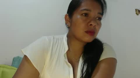 rebeca online show from May 12, 2026, 11:35 pm