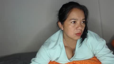 rebeca online show from June 3, 2026, 8:03 pm