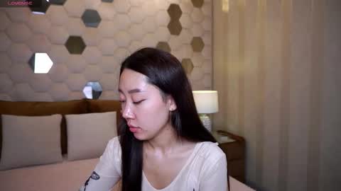 angelshy_ online show from September 14, 2025, 6:01 am