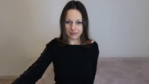 Giulia online show from February 5, 2026, 2:00 pm