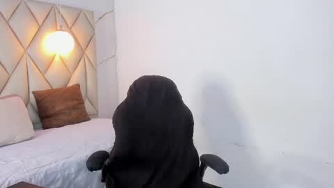 ANGIE online show from July 24, 2026, 2:26 pm