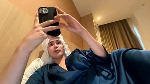 angeltucker online show from February 16, 2026, 10:11 am