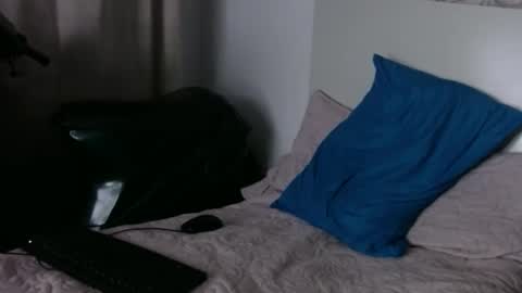 angeluxxxifer online show from March 5, 2026, 2:07 am