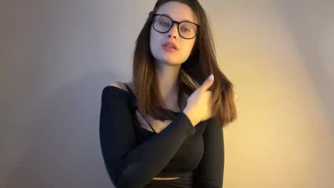 Snapshot of angelwhisper56 chatting on October 7, 2025, 10:56 am Lisa online show from October 7, 2025, 10:56 am