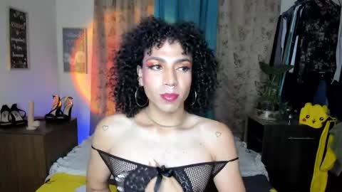 angelwhitte online show from April 29, 2026, 1:21 am