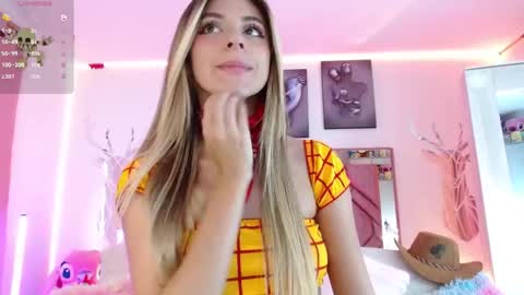 Angely  online show from October 31, 2025, 8:32 pm