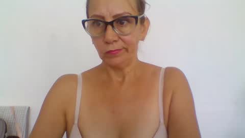 Snapshot of angelycute476334 chatting on October 18, 2025, 6:41 pm angelycute476334 online show from October 18, 2025, 6:41 pm