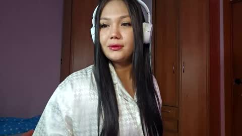 Snapshot of angelyntarris chatting on September 21, 2025, 6:59 am Mira online show from September 21, 2025, 6:59 am