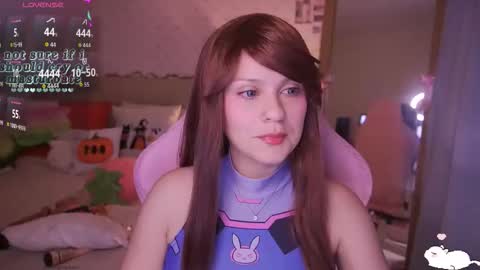 Snapshot of angelytaxx chatting on September 14, 2025, 10:36 am Angel online show from September 14, 2025, 10:36 am