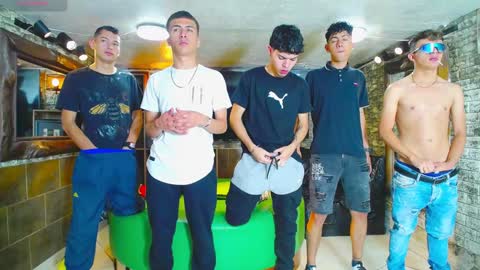 Snapshot of anghelytos chatting on December 3, 2024, 6:38 pm anghelytos online show from December 3, 2024, 6:38 pm