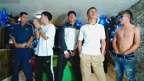 Snapshot of anghelytos chatting on December 6, 2024, 6:50 pm anghelytos online show from December 6, 2024, 6:50 pm