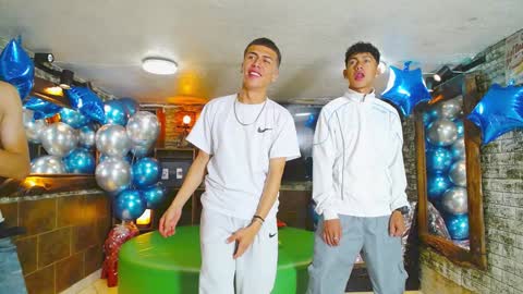 Snapshot of anghelytos chatting on December 7, 2024, 6:48 pm anghelytos online show from December 7, 2024, 6:48 pm